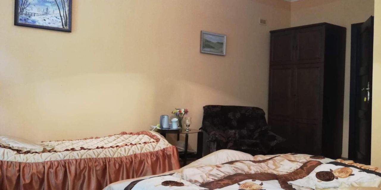 Dwor Komorowo المظهر الخارجي الصورة